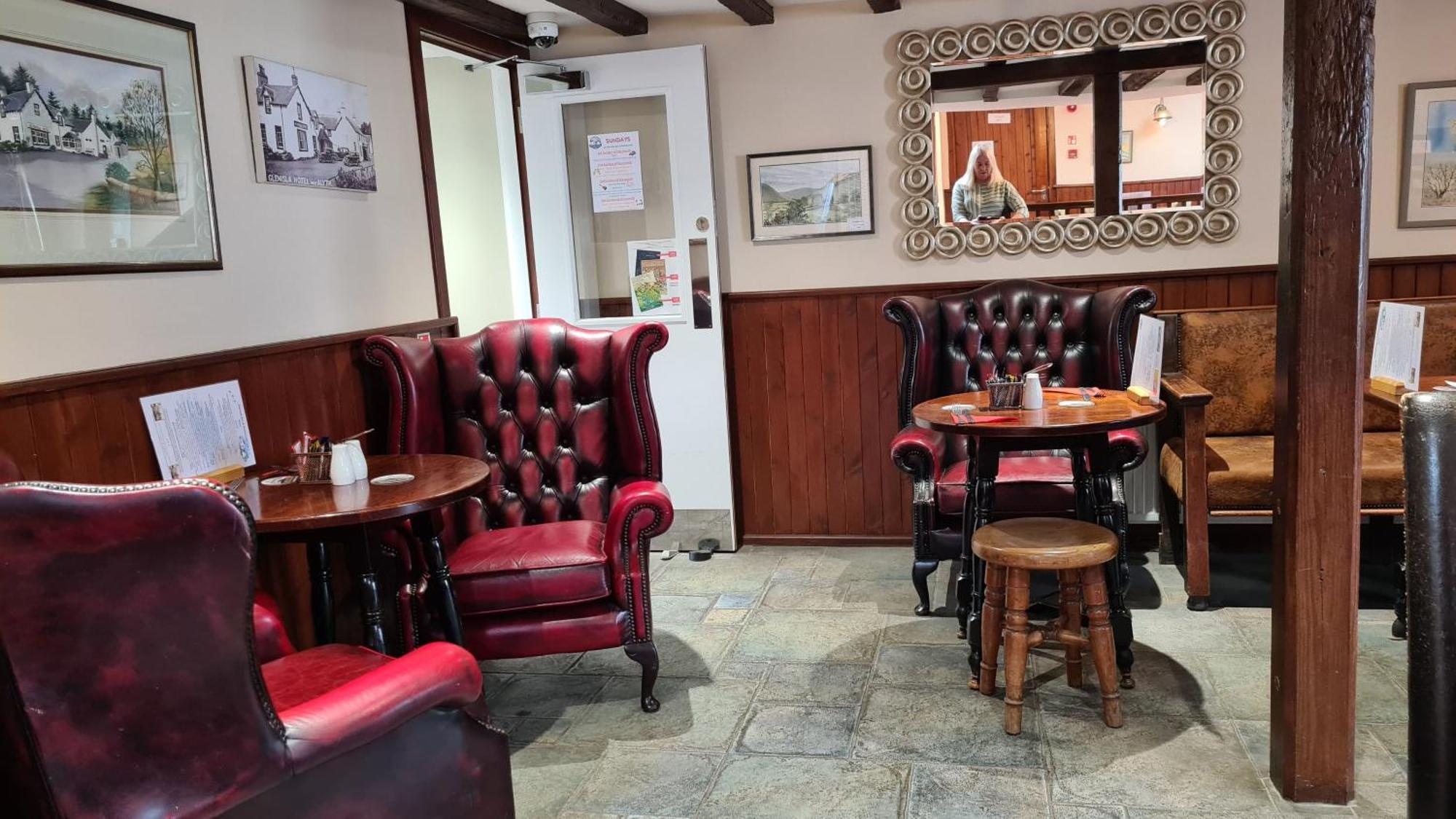 Glenisla Hotel Blairgowrie and Rattray Екстериор снимка