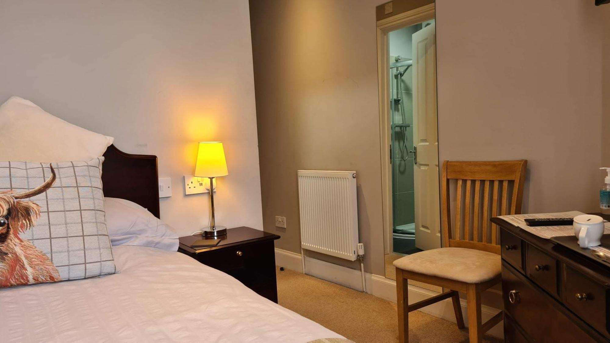 Glenisla Hotel Blairgowrie and Rattray Екстериор снимка