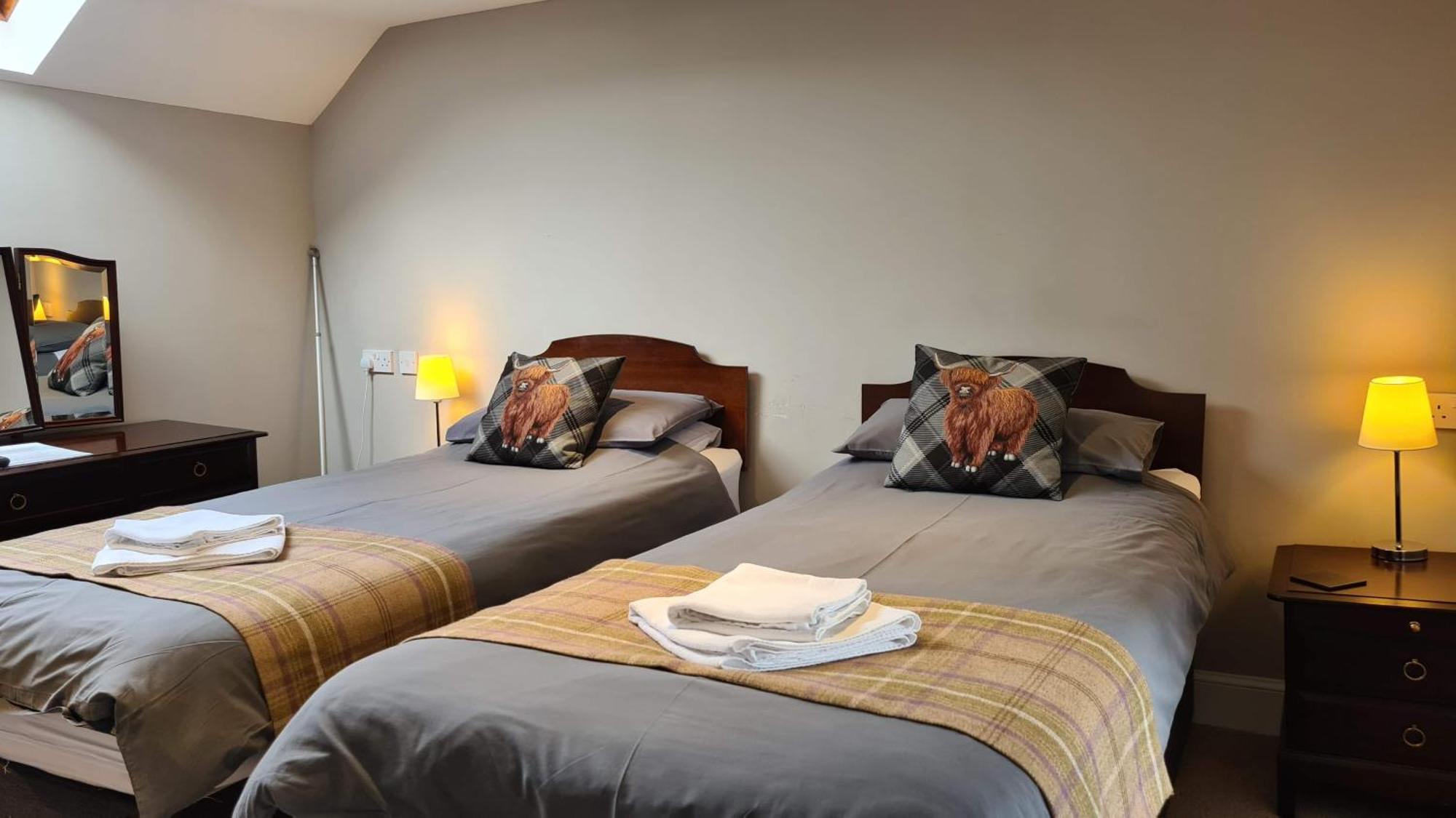 Glenisla Hotel Blairgowrie and Rattray Екстериор снимка
