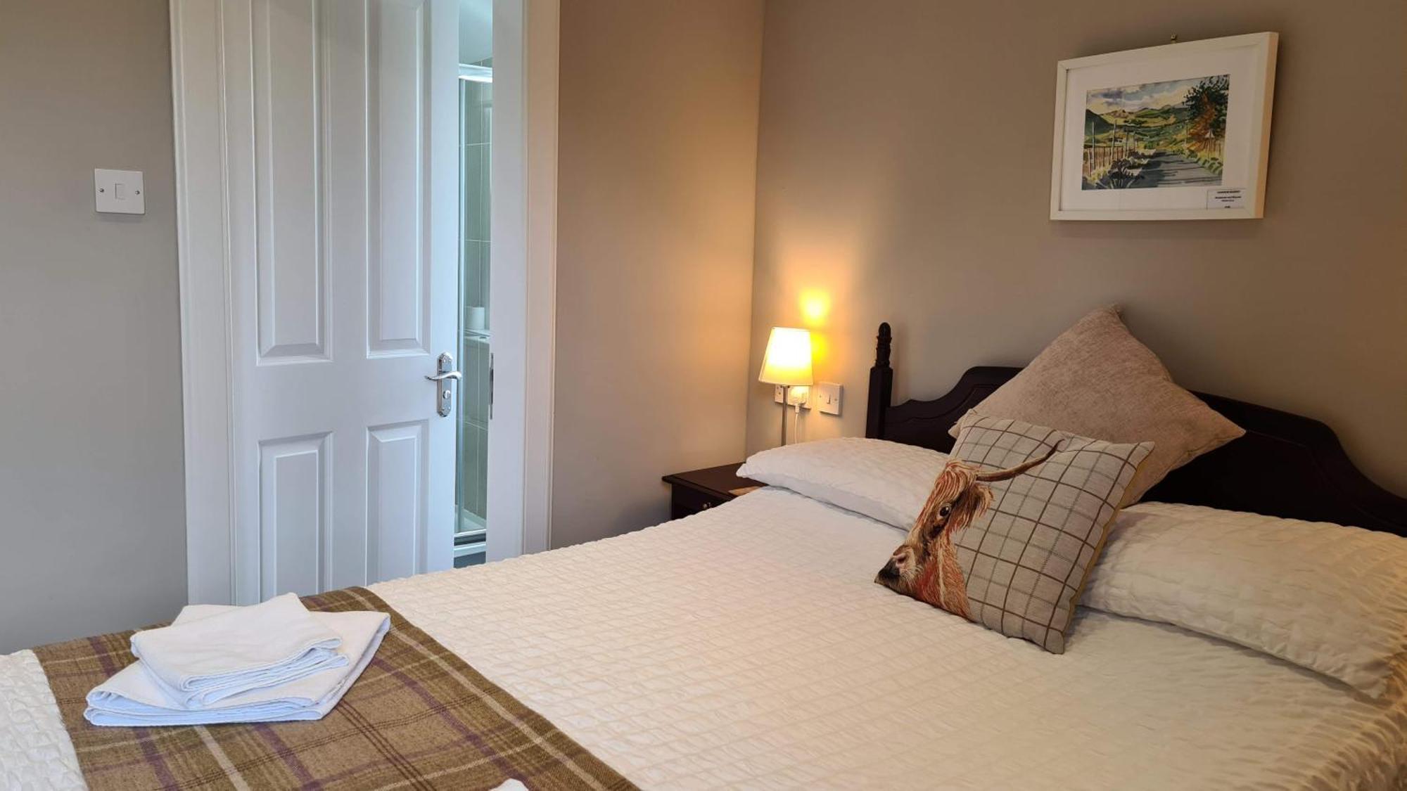 Glenisla Hotel Blairgowrie and Rattray Екстериор снимка