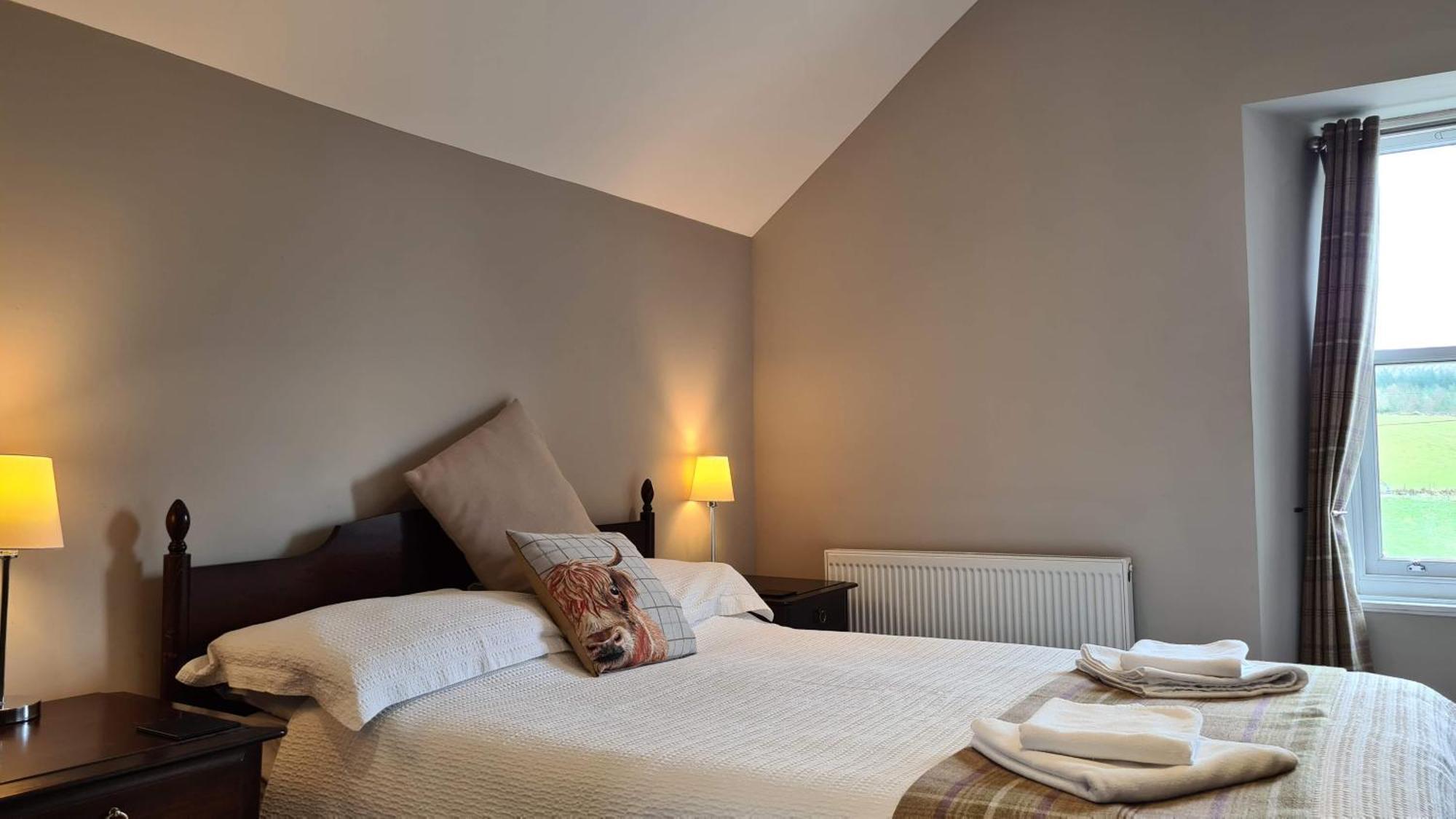 Glenisla Hotel Blairgowrie and Rattray Екстериор снимка