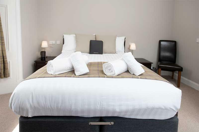 Glenisla Hotel Blairgowrie and Rattray Екстериор снимка